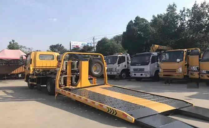 桃江汽车中途维修案例